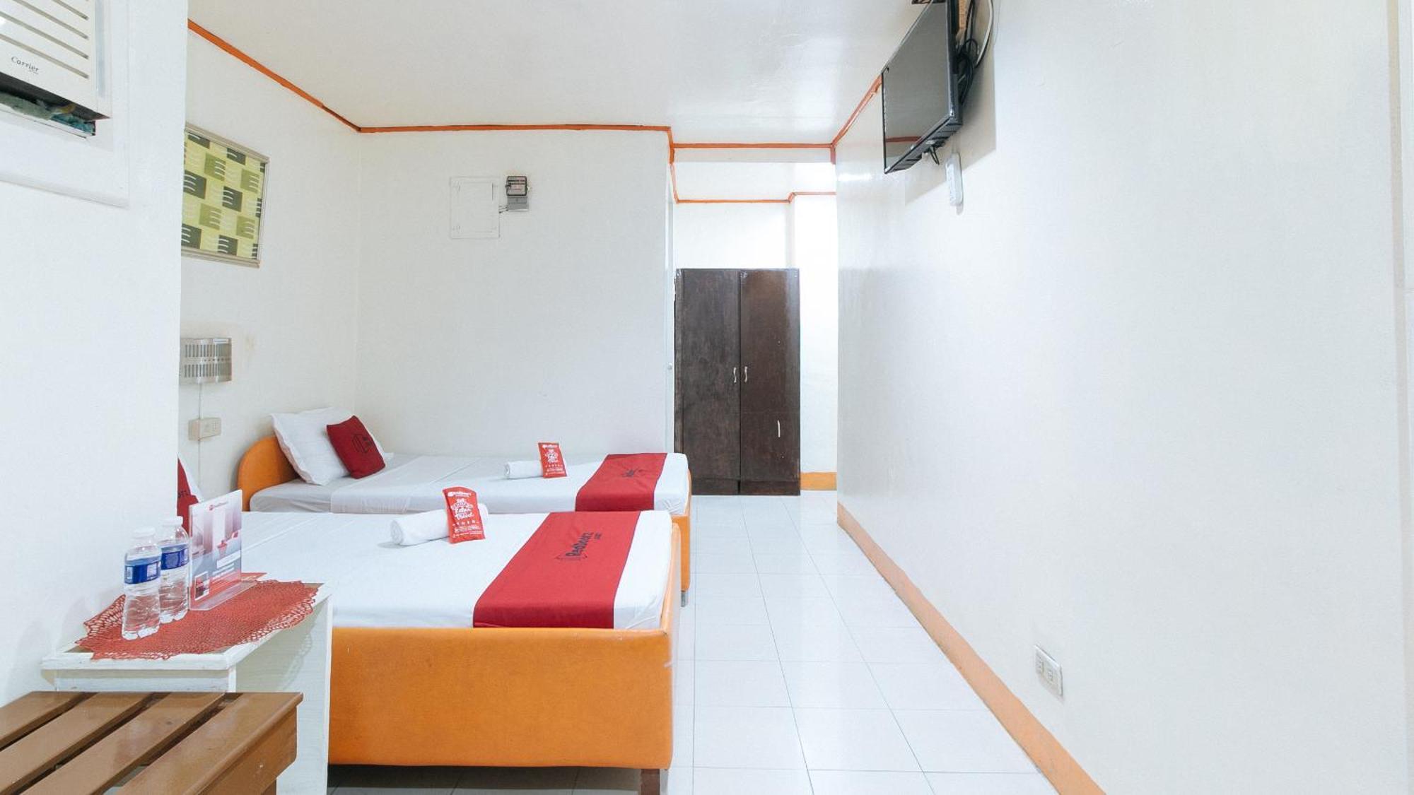 فندق Reddoorz Near East Avenue Medical Center كويزون سيتي المظهر الخارجي الصورة